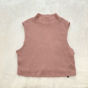 Urban outfitters knit crop top mock neck tank sz m